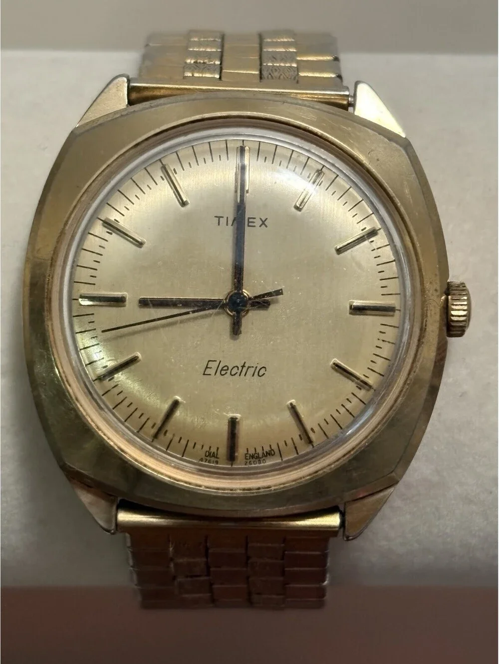 Vintage Timex Electric Mens Watch Gold Tone with Adjustable/Flexible Band 36mm